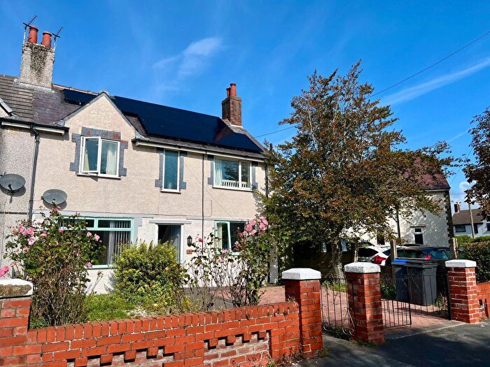 3 Bedroom Semi-Detached House To Rent In Knox Grove, Blackpool, FY1