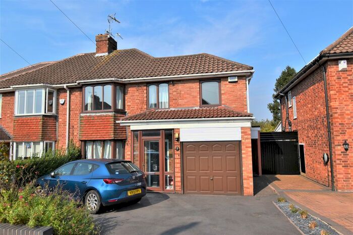 4 Bedroom Semi-Detached House To Rent In Melton Road, Leamington Spa, Warwickshire, CV32