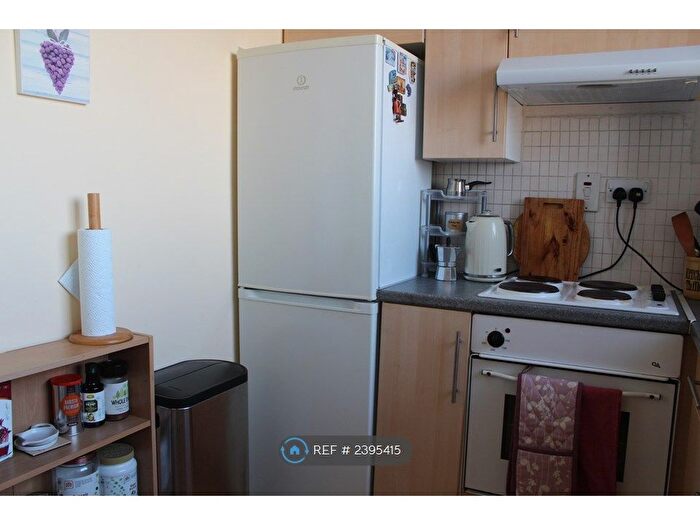 1 Bedroom Flat To Rent In Cumberland Court, Croydon, CR0