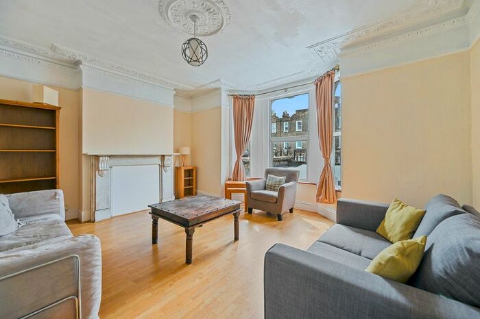 2 Bedroom Maisonette To Rent In Uxbridge Road, London, W12
