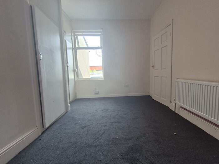 1 Bedroom Flat To Rent In Worsley Street, Rochdale, OL16