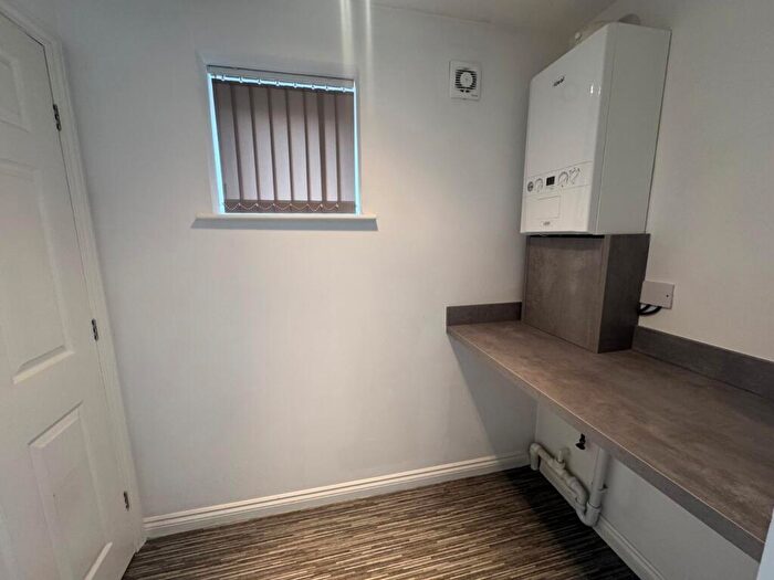 2 Bedroom End Of Terrace House To Rent In Mulberry Lane, Hull, East Yorkshire, HU4