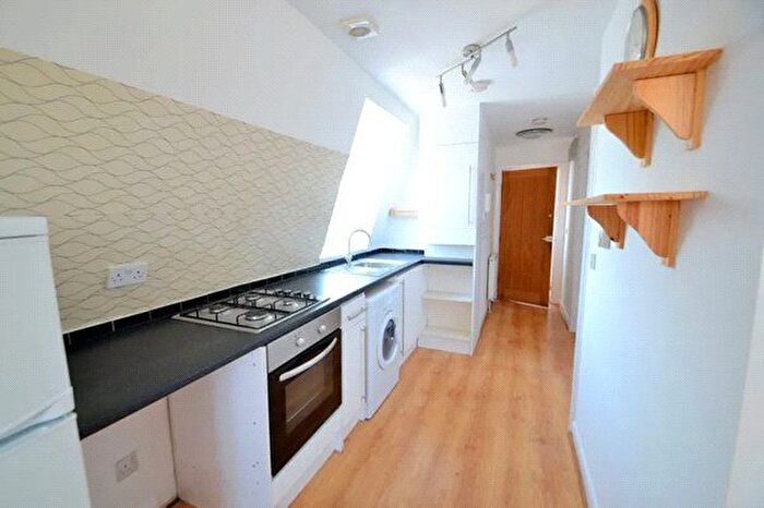1 Bedroom Flat To Rent In Dollis Road, London, NW7