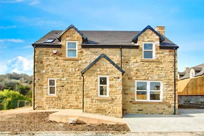 3 Bedroom Detached House To Rent In Old School Close, Rowlands Gill, Gateshead, NE39