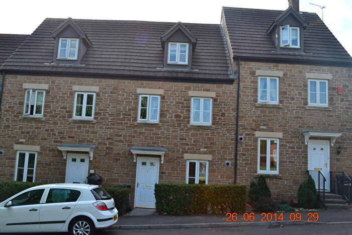 3 Bedroom Town House To Rent In Western Yeovil, Somerset, BA20