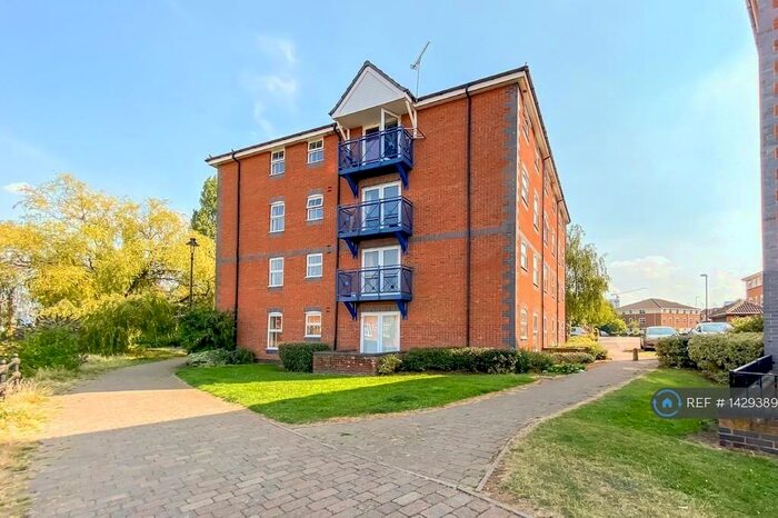2 Bedroom Flat To Rent In Drapers Fields, Coventry, CV1