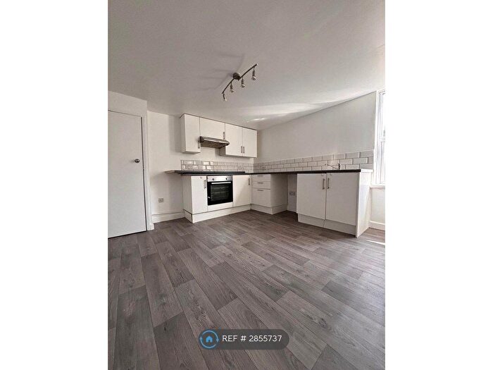 3 Bedroom Maisonette To Rent In Francis St, Plymouth, PL1