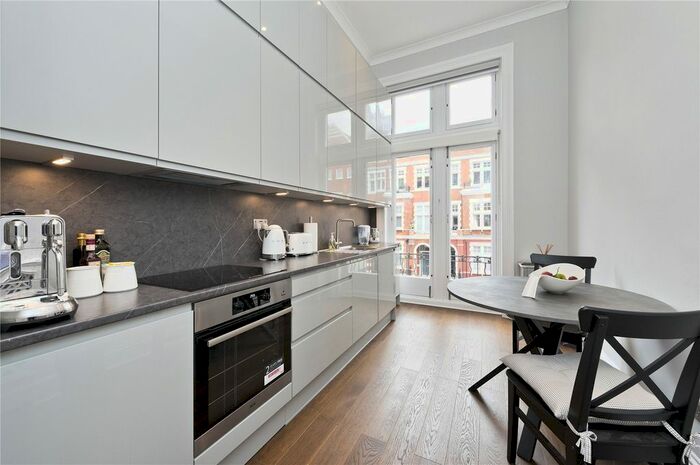 2 Bedroom Flat To Rent In Palace Court, London, W2