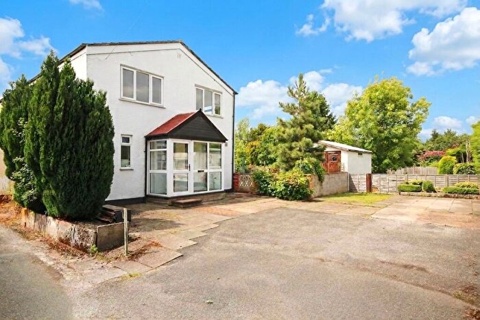3 Bedroom Semi-Detached House For Sale In Firth Fields, Davenham, CW9