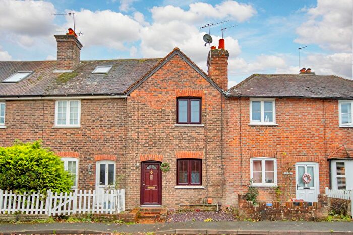 2 Bedroom Cottage For Sale In Hever Road, Edenbridge, TN8