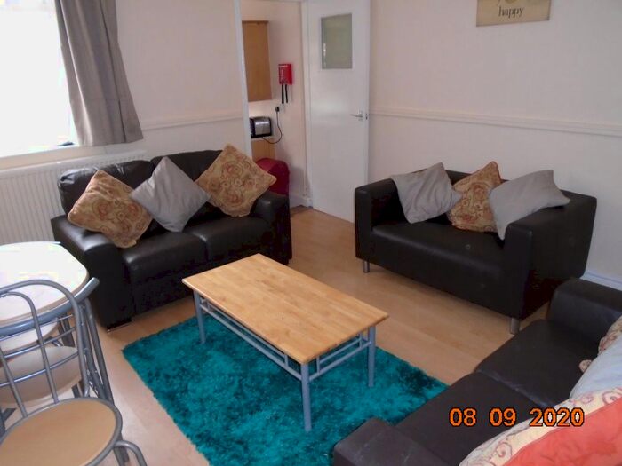 3 Bedroom Property To Rent In Hubert Road, Selly Oak, Birmingham, B29