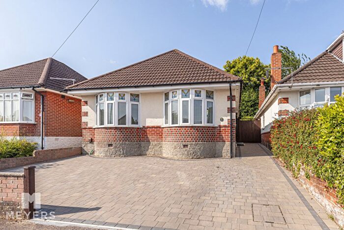 3 Bedroom Detached Bungalow To Rent In Minterne Road, Bournemouth, BH9