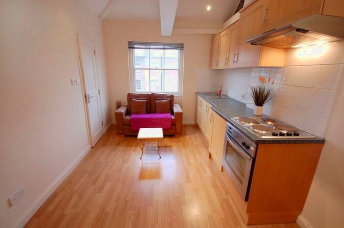 1 Bedroom Flat To Rent In Gloucester Place, Marylebone, NW1