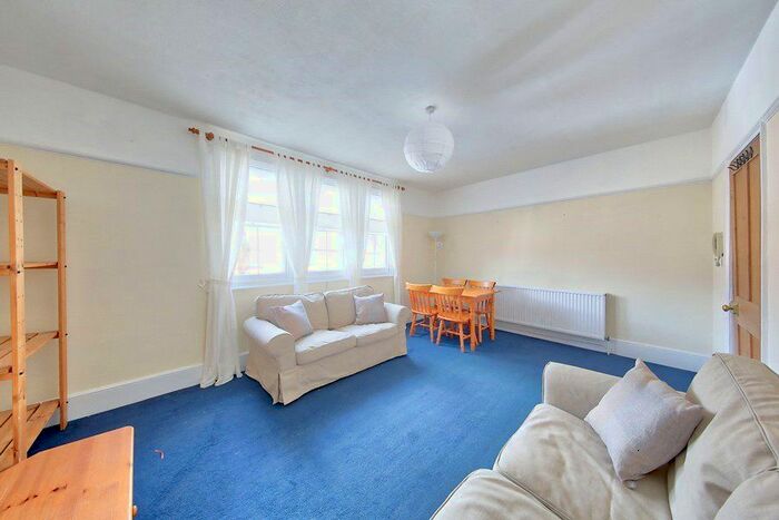 1 Bedroom Flat To Rent In Brightwell Crescent, London, SW17