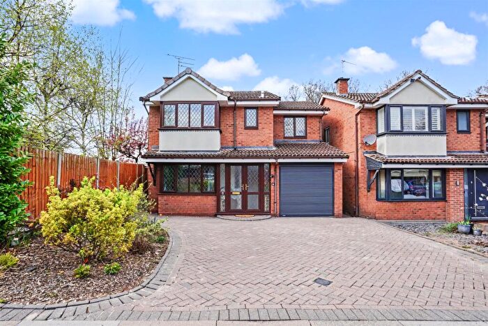 4 Bedroom Detached House For Sale In Stephenson Close, Leamington Spa, CV32