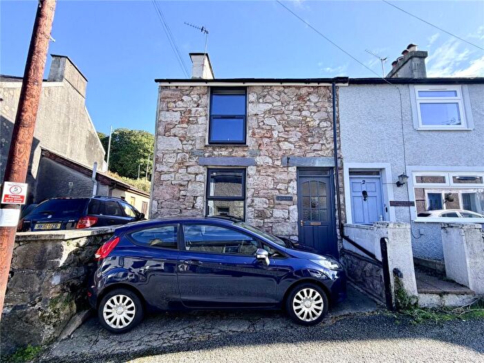2 Bedroom End Of Terrace House For Sale In Augusta Place, Y Felinheli, Gwynedd, LL56