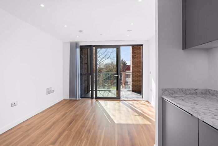 1 Bedroom Flat To Rent In Arber House, Rookery Way, The Hyde, NW9