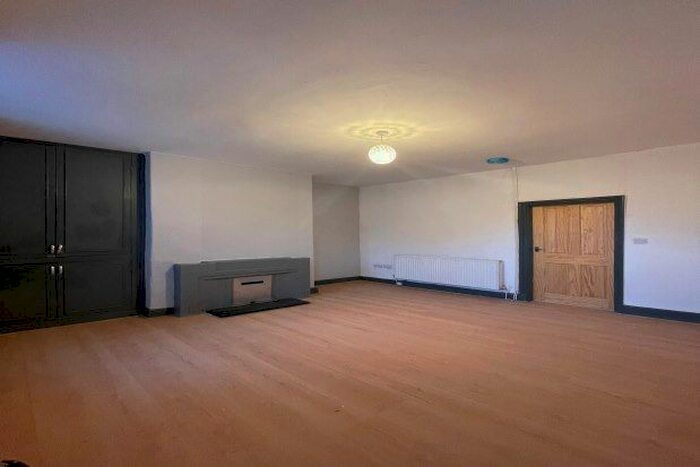 2 Bedroom Property To Rent In Skelton Street, Colne BB8