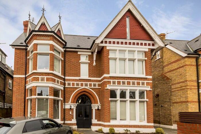 1 Bedroom Flat To Rent In Hamilton Road, London, W5