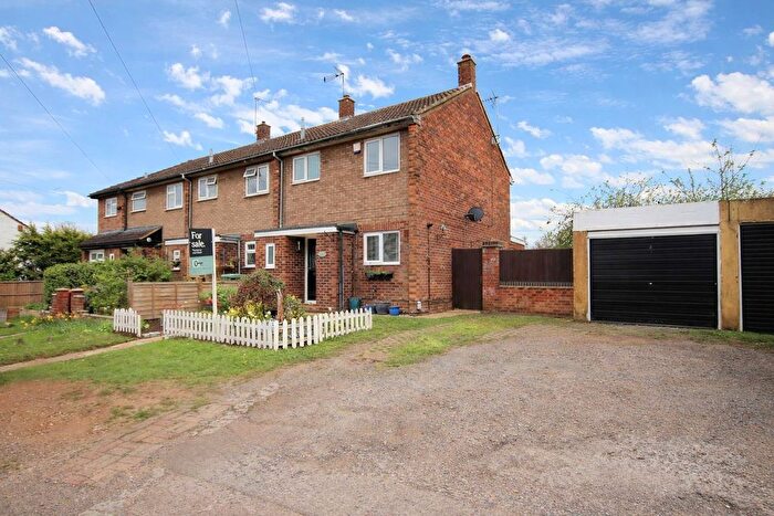 3 Bedroom End Of Terrace House For Sale In Station Road, Toddington, Dunstable, LU5