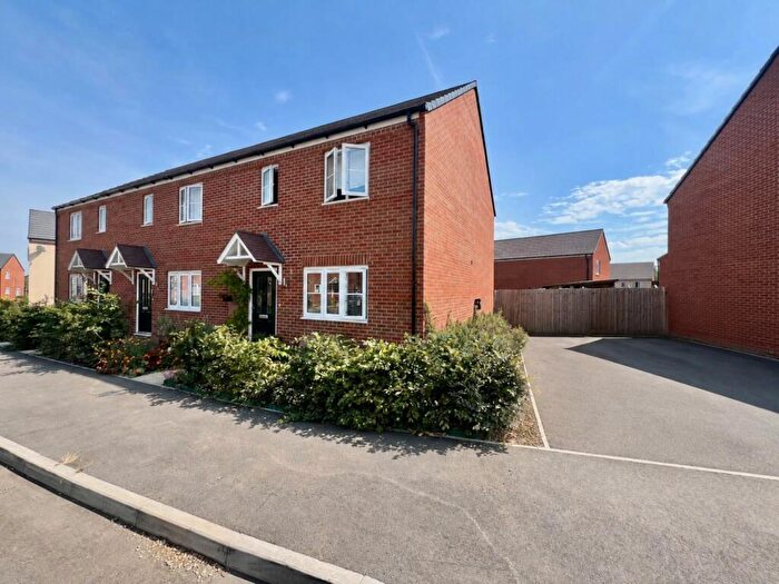 3 Bedroom End Of Terrace House For Sale In Whatling Way, Cam, Dursley, GL11