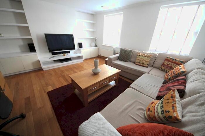 1 Bedroom Flat To Rent In Petty France, Westminster, London, SW1H
