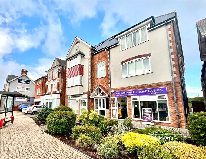 1 Bedroom Apartment For Sale In Lymington Road, Highcliffe, Christchurch, BH23