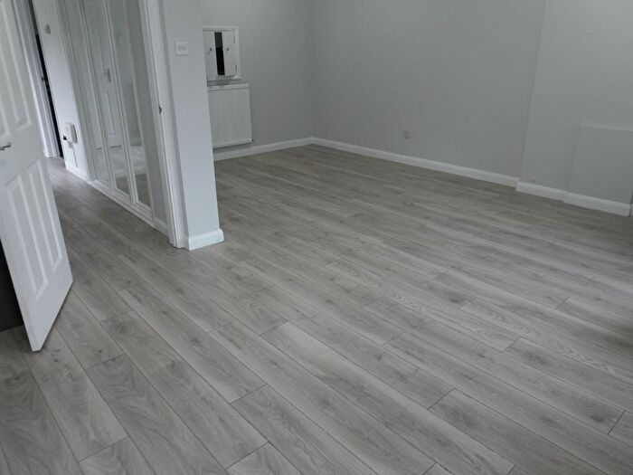 3 Bedroom Detached House To Rent In Stamford Avenue, Milton Keynes, MK6