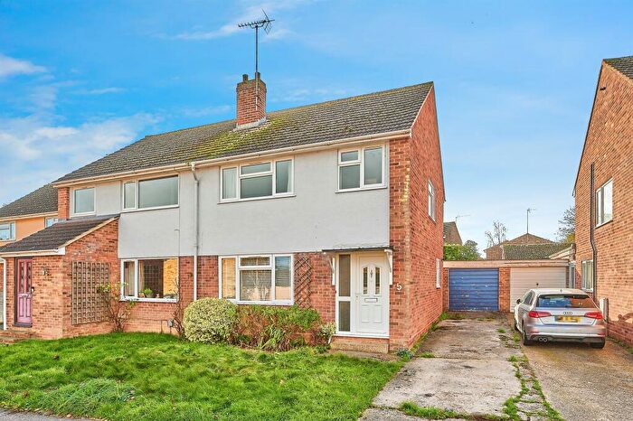 3 Bedroom Semi Detached House For Sale In Chichester Road, Saffron Walden, CB11