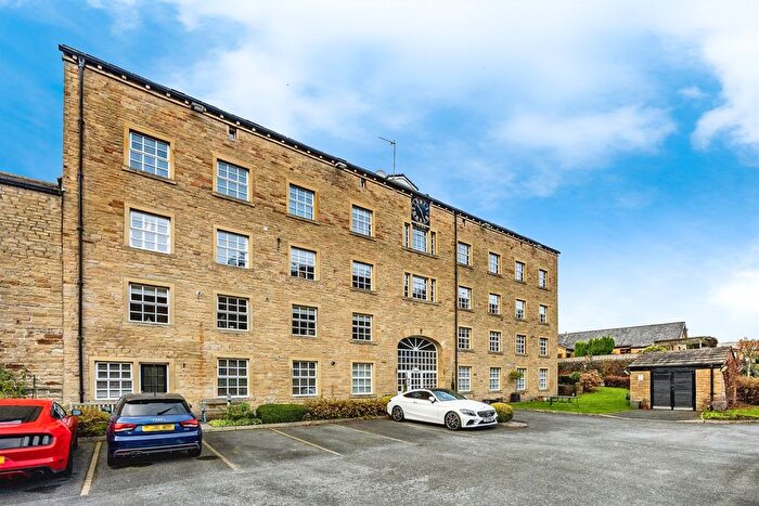 2 Bedroom Flat For Sale In Thorpe Mill Court, Triangle, Sowerby Bridge, HX6
