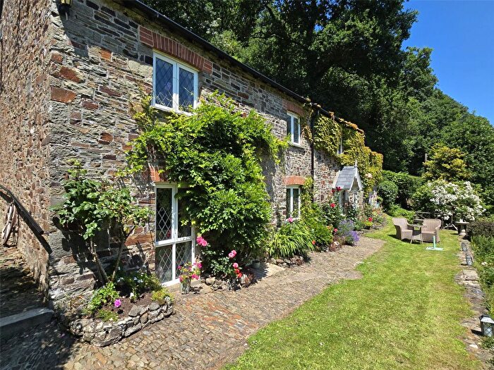 4 Bedroom Cottage For Sale In Roborough, Winkleigh, Devon, EX19