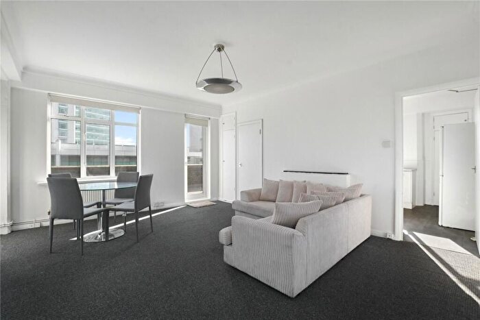 2 Bedroom Flat To Rent In Warren Court, Euston Road, London, NW1