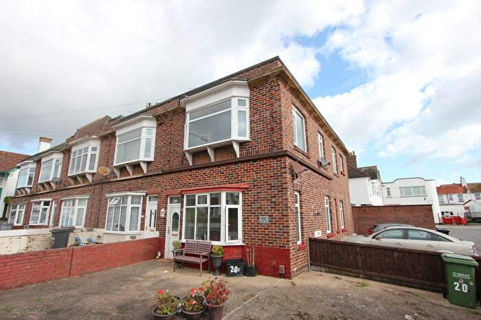 2 Bedroom Flat To Rent In Manor Road, Paignton, TQ3