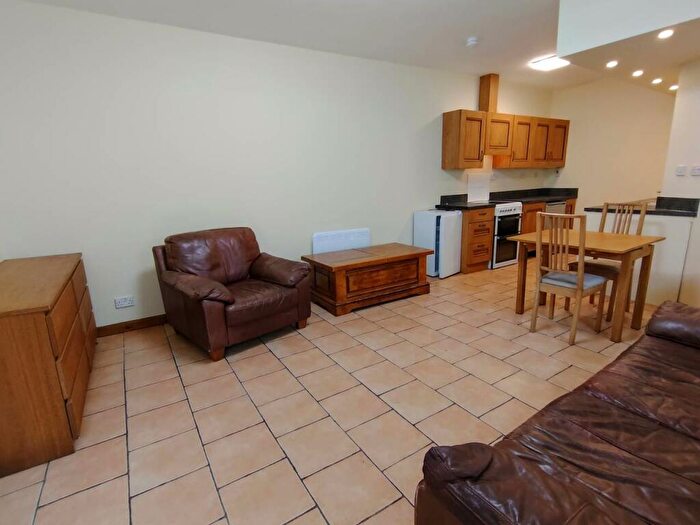 1 Bedroom Flat To Rent In Cathays Terrace, Cathays, Cardiff, CF24