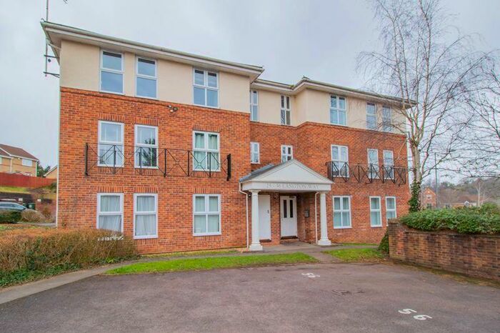 2 Bedroom Flat To Rent In St Annes Park, Bristol, BS4
