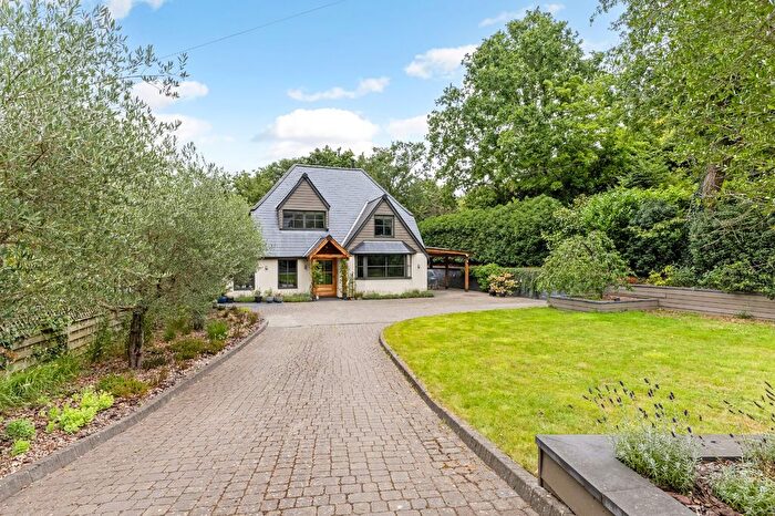 4 Bedroom Detached House For Sale In Sandrock Hill Road, Wrecclesham, Farnham, Surrey, GU10