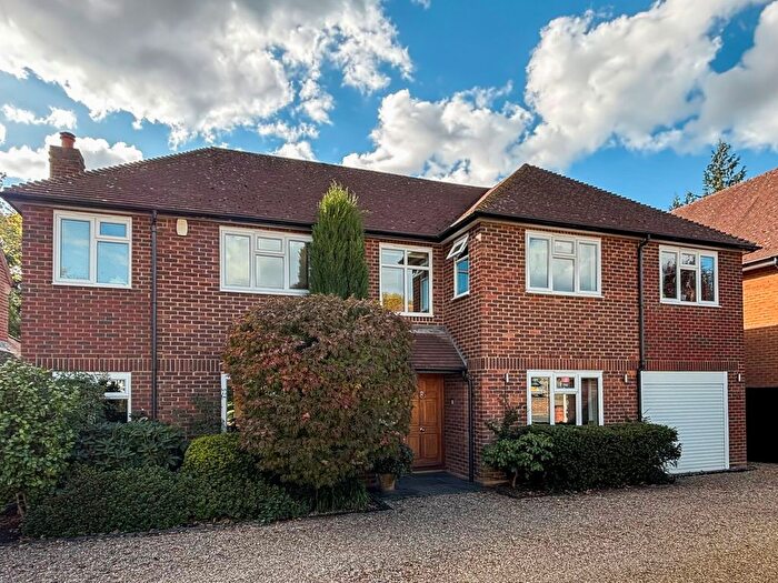 5 Bedroom Detached House For Sale In Beaumont Avenue, St. Albans, AL1