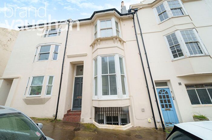 2 Bedroom Flat To Rent In Lower Market Street, Hove, East Sussex, BN3