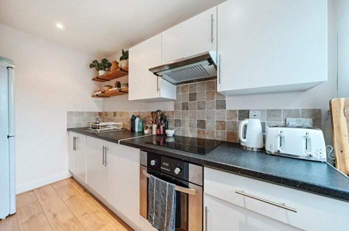 1 Bedroom Flat For Sale In Frederick Street, Aldershot, GU11