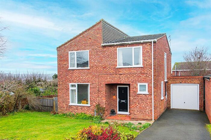 4 Bedroom Detached House For Sale In The Heights, Market Harborough, LE16