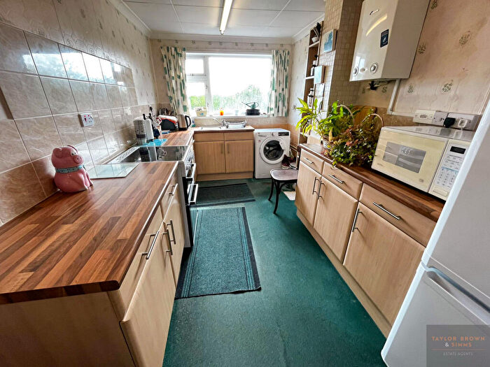3 Bedroom Detached House For Sale In Breach Road, Heanor, Derbyshire, DE75
