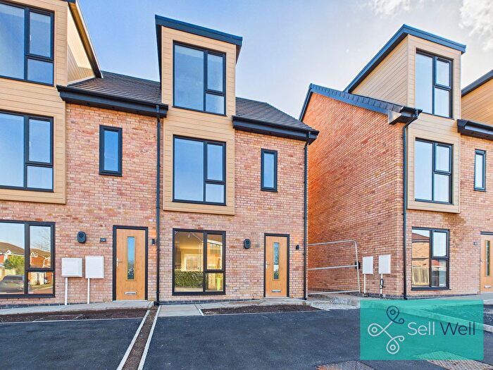 3 Bedroom Semi Detached House For Sale In The Cottons St. Johns Road, Manchester, M28