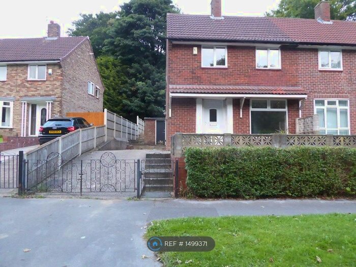 2 Bedroom Semi-Detached House To Rent In Ramshead Drive, Leeds, LS14
