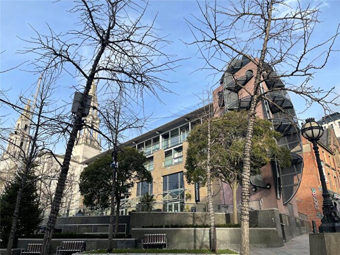 2 Bedroom Apartment For Sale In The Penthouse, Broderick Court, Leeds, LS1