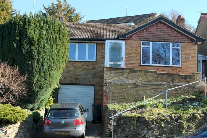 2 Bedroom Bungalow To Rent In Warwick Avenue, High Wycombe HP12