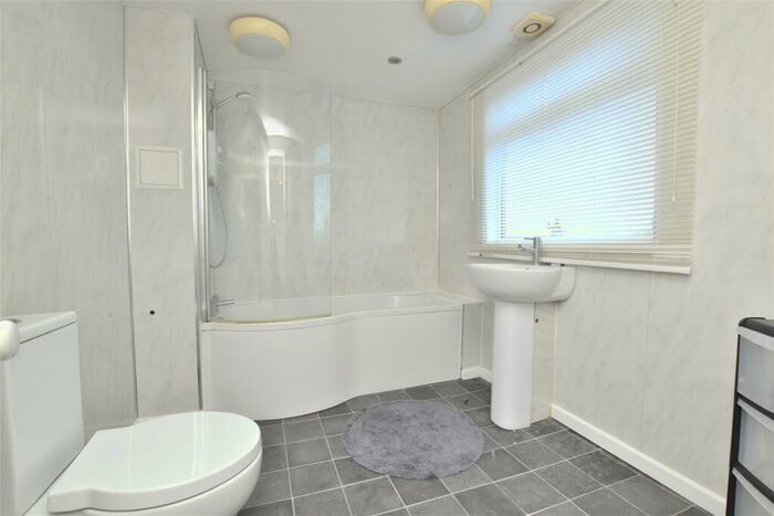 6 Bedroom Semi-Detached House To Rent In Lansdown Road, Gloucester, GL1