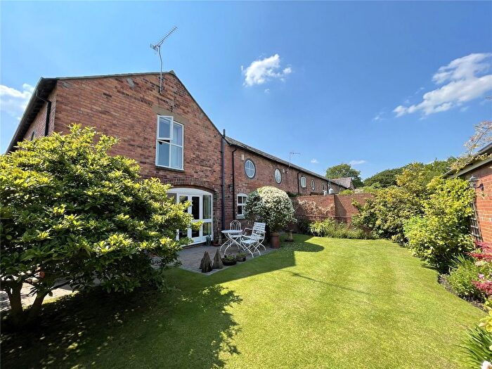 4 Bedroom Barn Conversion For Sale In Stringers Lane, Higher Kinnerton, Chester, Flintshire, CH4
