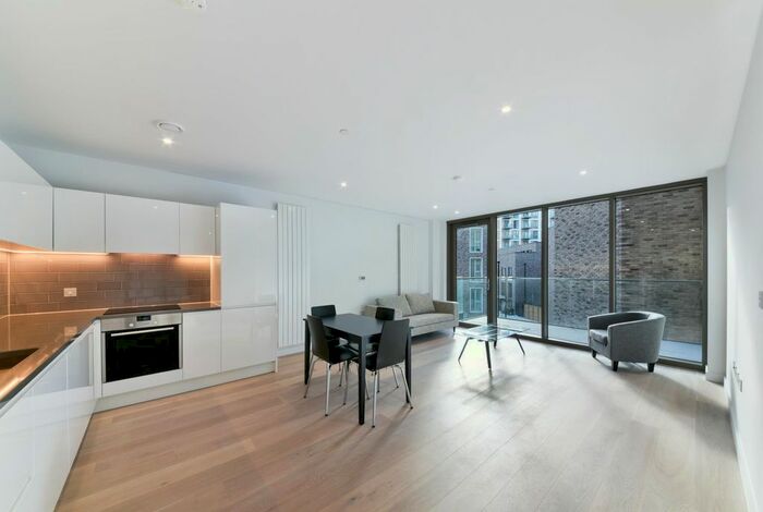 2 Bedroom Flat To Rent In Commodore House, Royal Wharf, London, E16