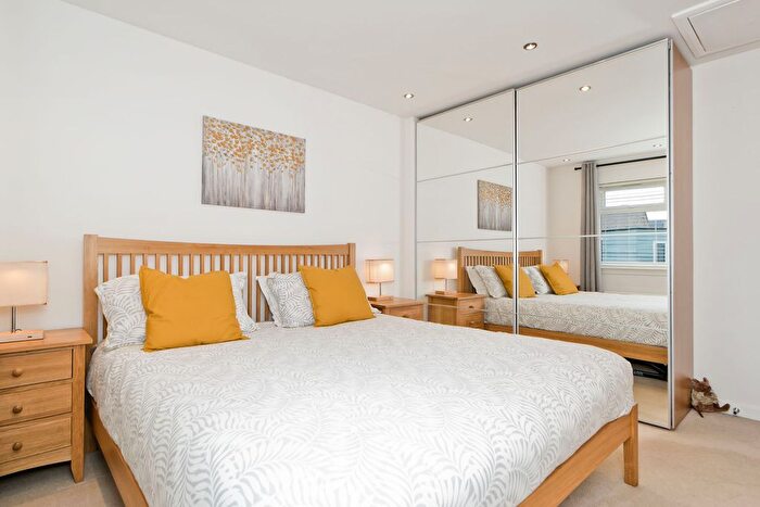 2 Bedroom Detached Bungalow For Sale In Kirk Park, Dunbar, EH42