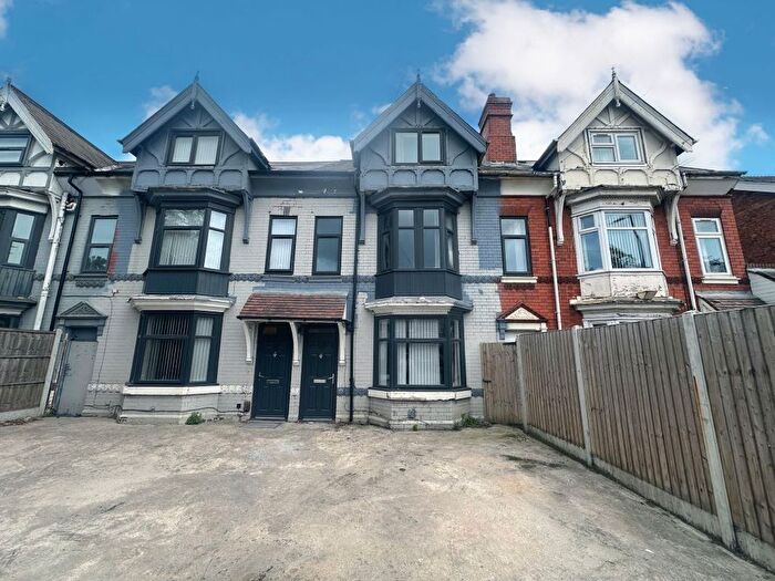 5 Bedroom Terraced House For Sale In Bescot Road, Walsall, WS2